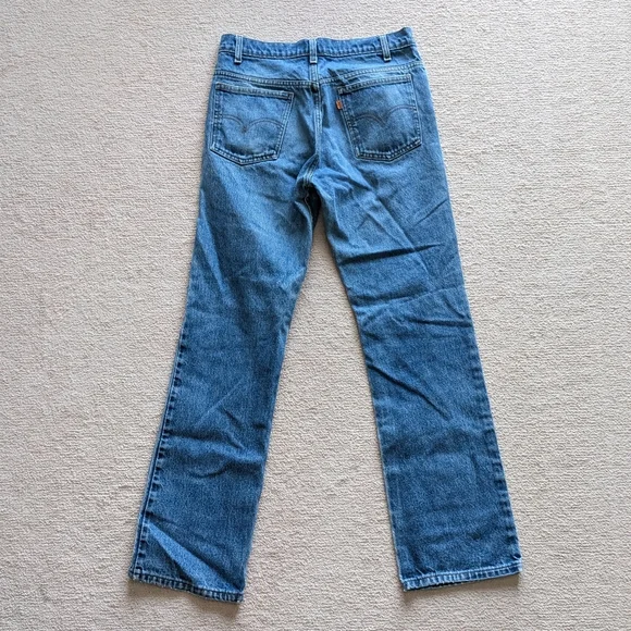 Levi's straight leg blue jeans, size 32 - Picture 3 of 5